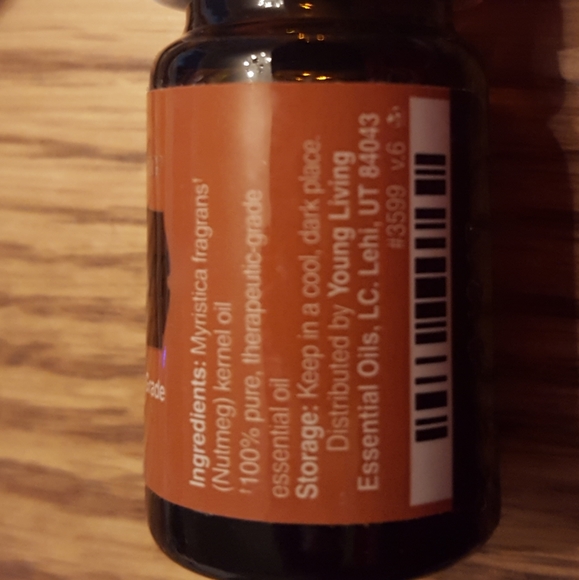 Young Living Nutmeg Essential Oil, 5mL - Picture 2 of 2